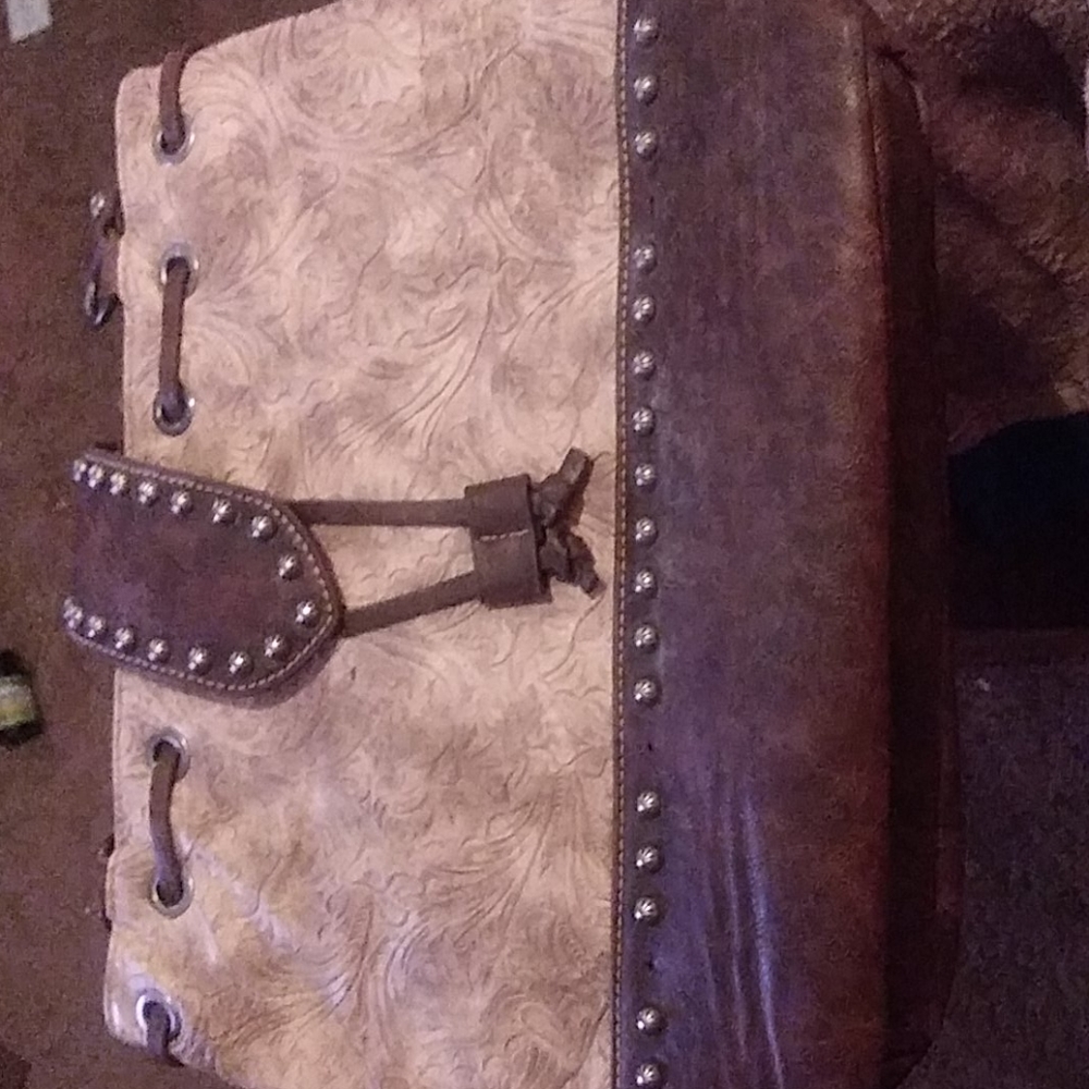 Woman leather purse